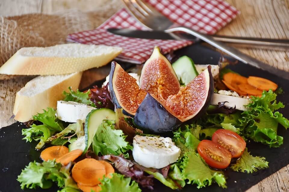 Por qué comer ensaladas en verano Por qué comer ensaladas en verano